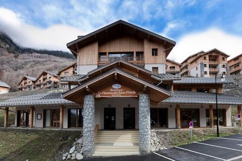 Gelegen op een hoogte van 900 meter in het resort Orelle, op slechts 20 km van Saint-Jean de Maurienne, verwelkomt de Résidence Orelle 3 Vallées*** van Resid&co u in een authentieke omgeving aan de poorten van het Parc National de la Vanoise. De resi...