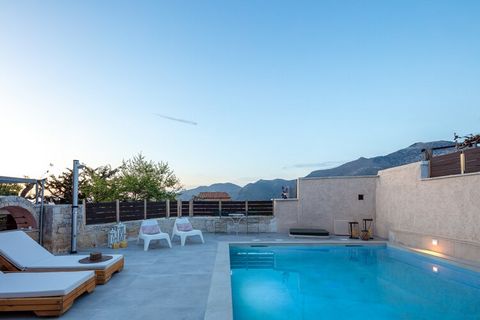 This charming 2-bedroom villa in Garazo offers a spacious and fully-equipped accommodation for up to 6 guests. Spanning 133 m², the villa combines comfort and style, providing a wonderful getaway surrounded by beautiful mountain views and a peaceful ...