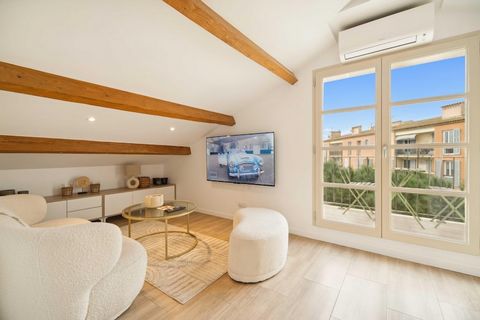 Checkmyguest biedt dit mooie appartement van 25m² met airconditioning voor 2 personen. Ideaal gelegen in het stadscentrum, dicht bij de haven van St Tropez en binnen handbereik van attracties, winkels en stranden. Met zijn moderne voorzieningen en co...