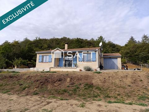 Située dans le charmant village de Félines Termenès, sur la route des Châteaux Cathares, à 35 min de Lézignan et 1h de Narbonne. Cette maison de plain pied, construite en 2008 offre: un séjour avec insert, une cuisine, une buanderie, trois chambres, ...