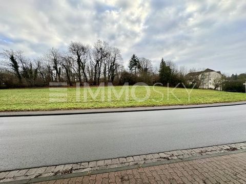 Welcome! This spacious building plot is located in an idyllic and sought-after location in Buchholz. Nestled in a quiet, natural environment, the property offers the perfect balance between rural charm and easy accessibility. It is ideal for a wide r...