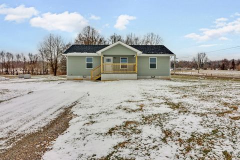 Brand, New Home Construction! Beautiful New Home with 3 bedrooms, 2 baths with open floor plan and split bedroom floor plan with LVP flooring throughout. This home has custom cabinets, new stainless-steel appliances, nice floor plan in great location...