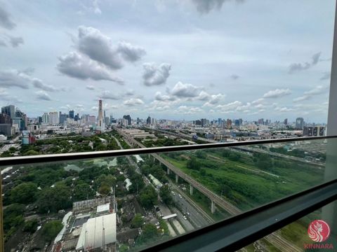 Eine luxuriöse 1-Zimmer-Einheit im Circle Living Prototype in Makkasan, Bangkok! Diese 46 m² große Fläche Die Eigentumswohnung auf der 46. Etage bietet durch die großen Fenster einen atemberaubenden Blick auf die Stadt Beim Betreten werden Sie von ei...