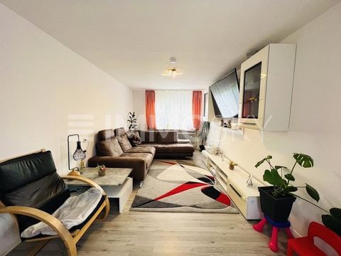 Välkommen till ditt nya hem! Om du alltid har drömt om att köpa ditt eget hem har vi rätt fastighet för dig. Det rymliga enfamiljshuset har en total boyta på ca 150 m², med en tomt på ca 500 m². Huset byggdes år 1900 och moderniserades 1967. En hall ...