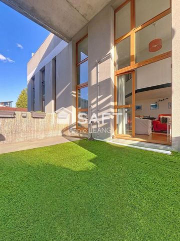 Loft lumineux avec privatif, au cœur d’un quartier montreuillois en plein essor.