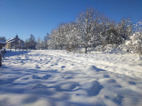 Terrain plat viabilisé à Étival (1164 m²)