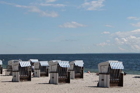 Diese 1-Raum Ferienwohnung in Strandnähe befindet sich in Ostseebad Boltenhagen im Nordwesten Mecklenburgs, zwischen den Hansestädten Wismar und Lübeck im schönen Klützer Winkel. Bis zum langen Sandstrand sind es etwa 800 m. Die 1 – Raum – Urlaubsunt...