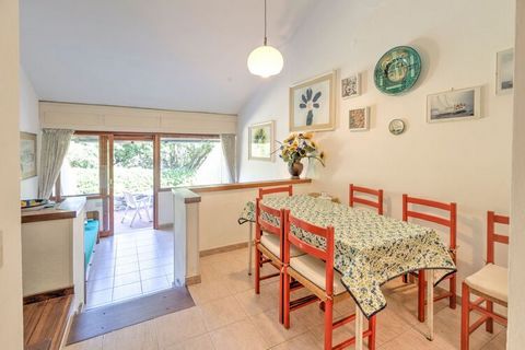 This 1-bedroom holiday home in Punta Ala for a small family or a group of 5 is based in a residential area amid greenery and a stone's throw from the beach overlooking the bay of Punta Ala, just before the marina. It comes with a furnished garden and...