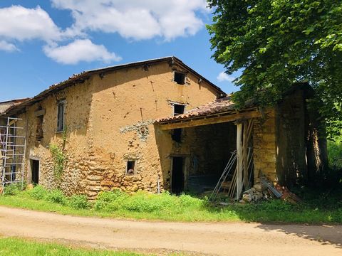 Ancienne maison de hameau à rénover entiérement.