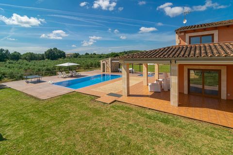 Located very close to Muro, this amazing villa welcomes 6 guests. The idyllic exterior of the property is perfect for enjoying the Mediterranean climate. In the extensive and well-kept garden, you will find a private salt swimming pool with dimension...