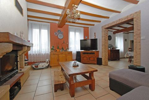 Tigre immobilier Jeumont ... Bastien Dusenne ... offers this detached house in stone and brick (nearby: Schools, Shops, and Walking paths), ideal for a family, comprising on the ground floor: Spacious living room-living room (approx 43 m2) with inser...