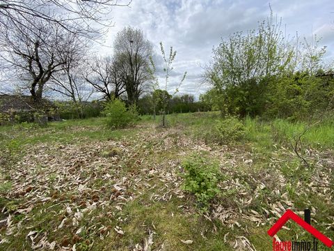 EXCLUSIVITY FAUREIMMO.FR/ Building land with a surface area of about 1500 m2 flat 5 minutes from motorway access / Contact: ... ... /