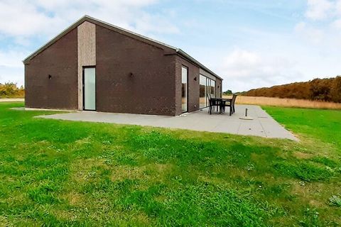 Holiday home located at the end of the road overlooking the fields at Kelstrup Strand, close to the water. There is an open kitchen in connection with dining arrangements and a living room. The cottage has three double bedrooms and two bathrooms with...