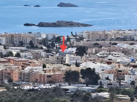 GREAT INVERSION OPPORTUNITY DIRECT OWNER and FRENCH PROMOTER ADRESS : Calle BUSCASTELL 6 07800 IBIZA City Area Can Escandell (very quit , without car traffic and noise ) 2 Km from IBIZA Center (Dalt Vila) , 800 meters from Figueretas beach or 1km fro...