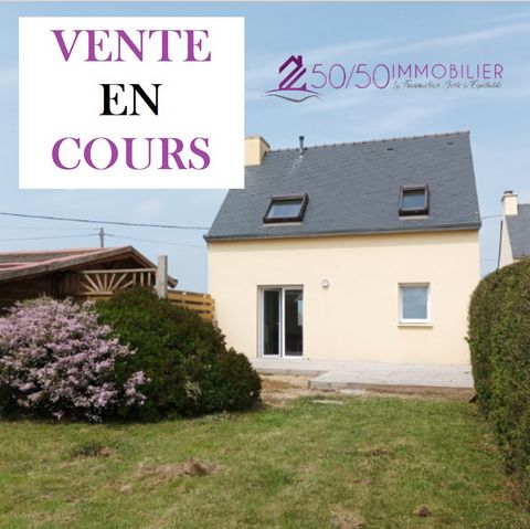 !!! UNDER COMPROMISE!!! As usual, 50/50 IMMOBILIER guarantees you the lowest prices on the market and offers you this pretty contemporary house from 2009, close to the beaches and amenities of Kerlouan. Ideal for both the main and secondary, you will...