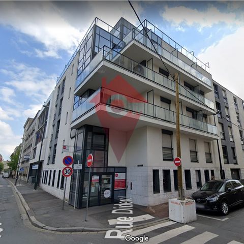 Real estate ad for a studio in the town of Vanves. This is a studio apartment on the 1st level of a 6-storey building. The price is 117,532 euros. An interesting home at an advantageous price for a first principal residence. If you want to visit this...