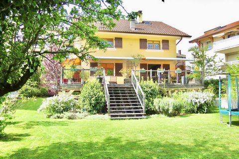 NG IMMO EXCLUSIVELY - AMBILLY - come and discover less than 100m from the greenway and less than 5 minutes walk from the tram to Geneva, close to shops, schools (150m), quiet, this pretty house of 325.46m2 usable. It consists of a complete basement. ...