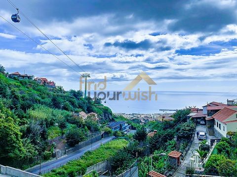 Apartment mit 2 Schlafzimmern, in der Nähe des Zentrums von Funchal! Die Wohnung verfügt über 2 Schlafzimmer (1 Schlafzimmer mit Berg- und Meerblick), alle Schlafzimmer verfügen über einen Kleiderschrank. Es verfügt unter anderem über eine voll ausge...