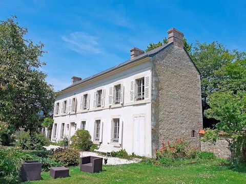 Charming, early 19th century property, set in 1 ha 70 grounds, on outskirts of small hamlet. 200 sqm living space comprising ground floor with 2 entrances, sitting room, 2 dining rooms, study, kitchen, bedroom and wc. Upper floor: landing, 2 large be...