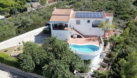 The property is located in the Urbanization Sant Pere, well known for the spring of Font Salada which has beneficial waters and with a constant temperature of 21 to 24 degrees centigrade all year round. The house has three bedrooms, two bathrooms, an...