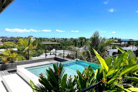 -   Nestled in the vibrant touristic area of Pererenan, this property offers a luxurious retreat just 300 meters from the nearest beach. Spanning 3 are of land, the residence features a contemporary building of 230 square meters, constructed in 2021 ...