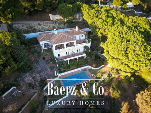 Welcome to Casa Domingo Casa Domingo is a wonderful family home in a breathtaking location! The villa is located in the exclusive Valtocado urbanization which is known for its amazing views of both the sea and the mountains and for its relaxed lifest...