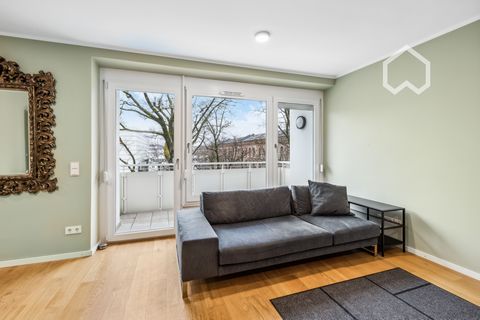 Step into this charming cozy 1-room apartment in Munich, a home designed for comfort and simplicity. Whether you're a professional on the go or a student looking for a serene study space, this apartment checks all the boxes for convenient city living...
