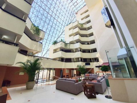 We present this charming one-bedroom flat located in the prestigious Atrium Building in Cascais. This flat is fully furnished and equipped, and available for immediate entry, you just need to bring your personal belongings. With a spacious and well-l...