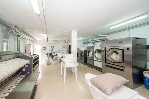 For sale laundry in Ibiza. OPPORTUNITY! Commercial premises, ready to continue with the activity. For sale with all the installation, machinery included and a fixed customer base. It is located close to the city with easy access. It has a large loadi...