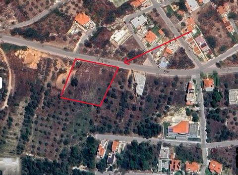 Attention all real estate enthusiasts! A golden opportunity awaits in Filis Acharnes! We're thrilled to present a prime plot of land spanning 1400 sq.m. Nestled near majestic mountains and a bustling area renowned for its top-notch meat restaurants, ...