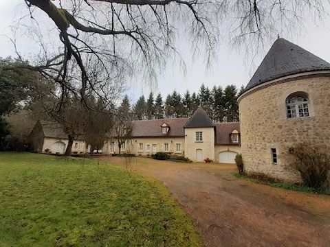 PARC NATUREL REGIONAL DU PERCHE, in the Orne, Region of BELLEME, 160 km from PARIS, in pretty countryside, at the end of a road, beautiful PERCHERONNE PROPERTY comprising a large HOUSE composed on the ground floor of a large entrance, large reception...
