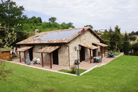 Gubbio (PG), Surroundings: Agritourism farm with farmhouse stone farmhouse, annexed flats and land of approx. 4,5 hectares divided as follows: - stone farmhouse on one level comprising reception, lounge breakfast/restaurant room, kitchen, dressing ro...