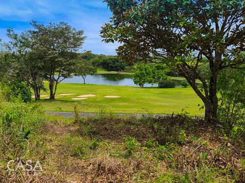 Diese beiden unglaublichen Grundstücke, die zum Verkauf stehen, befinden sich in der exklusiven Lucero Homes and Golf Community und sind jeweils 3.372,50 Quadratmeter groß.  Sie liegen nebeneinander, also treffen Sie Ihre Wahl.  Der angezeigte Preis ...