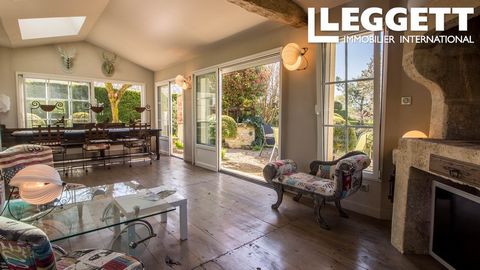 A27709DGE16 - A rare and unique property for sale: A historical logis atmosphere with the modernity of the detached house and its unoverlooked landscaped garden! Very pleasant single-storey detached house with 146 m² of living space + garage, featuri...