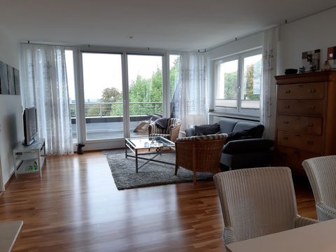 In this bright, cozy apartment with a super large balcony, you can immediately feel at home. Over 2 floors there is plenty of space and view. A sophisticated stylish place to stay for a limited period in Wuppertal. Optimal location for all who value ...