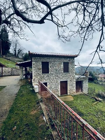 Traditional house made of stone. Two storey house: 65 square meters each floor.The first floor is a habitable residence and the ground floor functions as a storage room. The house has aluminum frames, and fireplace. The area of the plot is 1 acre. In...