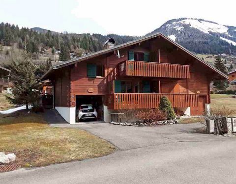 This pretty semi-chalet was built in 2000. It is located in a quiet level area just 2km from the ski slopes of Chatel. This is a traditional wooden chalet built on a concrete base, it is part of a small group of 10 chalets. The accommodation has a to...