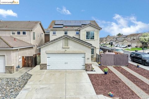 Welcome to your next home, perfectly blending convenience with comfort! Situated on a spacious corner lot, this property offers great curb appeal and versatile side yard with access with plenty of room for your boat, RV, or additional play area. Insi...