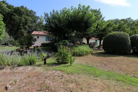 I am pleased to offer you, in the town of Saint Cannat, in a quiet area, a magnificent villa of 120m2 on a large plot of 5600m². Sale in occupied life annuity. The house consists of a double living room, an independent kitchen, a back kitchen, 4 bedr...