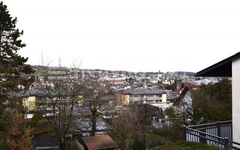 Solides Haus zum Soforteinzug Spitzenpreis in begehrter Lage von Gallneukirchen! Entdecken Sie Ihr neues Zuhause in diesem praktische, 1973 errichteten Wohntraum, der mit einem atemberaubenden Ausblick über Gallneukirchen und einer hervorragenden Inf...