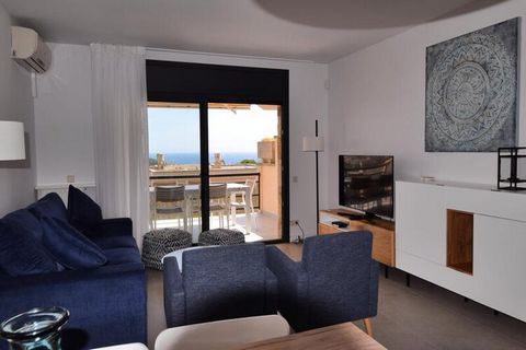 VILLA ELS AMETLLERS - Sant Pol - Sant Feliu de Guíxols Utmärkt villa att hyra nära Sant Pol-S'Agaró, med alla typer av bekvämligheter för att njuta av en fantastisk semester på Costa Brava. Villan är totalrenoverad, belägen i en lugn miljö, i en åter...