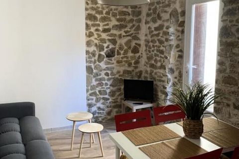 Prachtige accommodatie van 35 vierkante meter gelegen in à Carcassonne. ArrayHet is 35 vierkante meter groot, omvat 1 slaapkamer met meerdere opslagruimtes en is geschikt voor maximaal 2 personen. 4 personen. Je kunt niet anders dan dol zijn op de lo...