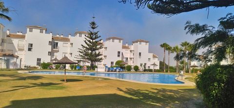 Located in the prestigious area of La Duquesa Golf in Manilva, Malaga, is this charming apartment that offers a perfect combination of comfort and style. The property has two spacious bedrooms, ideal for providing maximum rest and privacy. In additio...