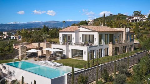 Diese wunderschöne moderne Villa liegt im Herzen des beliebten Viertels Croix-des-Gardes und bietet großzügige Räume, luxuriöse Ausstattung und ein einzigartiges Panorama. Auf einer Fläche von ca. 500 m² besteht die Villa im Obergeschoss aus einer Em...