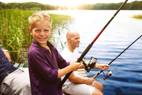 Children welcome! Family-friendly holiday park in the middle of the enchanting forest and lake landscape of the Mecklenburg Lake District - directly on the Granzower Lake, halfway between Berlin and the Baltic Sea. The lake is connected to the 