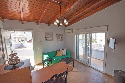 The apartment in Chania has 1 bedrooms and capacity for 2 persons. Accommodation of 40 m² cozy and is modern. The property is located 100 m sand beach 