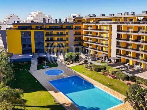 2-bedroom apartment with 121 sqm of gross private area, balcony, and parking, located in the private condominium Parque Atlântico, in Forte Novo, Quarteira, Algarve. The apartment consists of two bedrooms, two bathrooms, one of which is complete, liv...