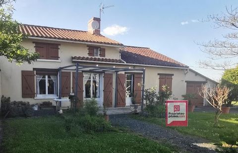 Charmante Maison au calme absolu à VIX Patrick Joncheraye vous propose à la vente cette charmante maison, implantée sur un superbe terrain au calme absolu. Localisation et Attraits Située dans le charmant village de VIX, dans le Sud Vendée, ce bien o...