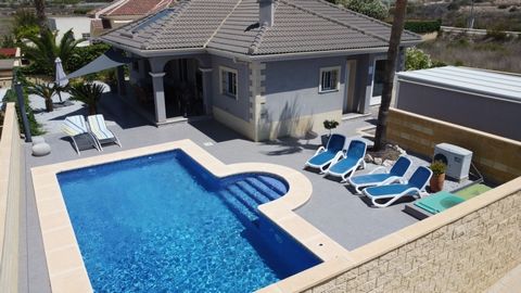 Wellmaintained villa with private pool in beautiful La Romana Alicante Costa Blanca South This lovely villa built in 2009 with 4 bedrooms one currently used as office and 2 bathrooms on a corner plot is a great opportunity to live your Spanish dream ...