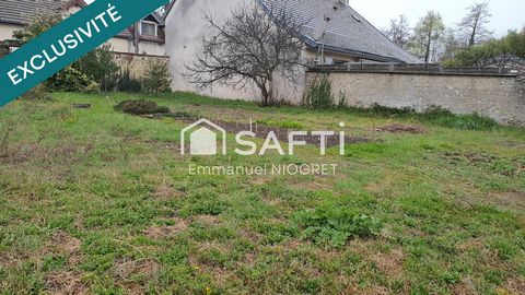 More peaceful than in a subdivision, this land located in the heart of Mirebeau-sur-Bèze represents a rare opportunity to become the owner of an ideally located space. With a surface area of ??727 m², this land is perfect for carrying out the real es...